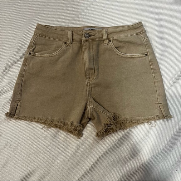 Zenana Outfitters Mocha Frayed  Shorts
Color is lighter than picture shows - Picture 1 of 4